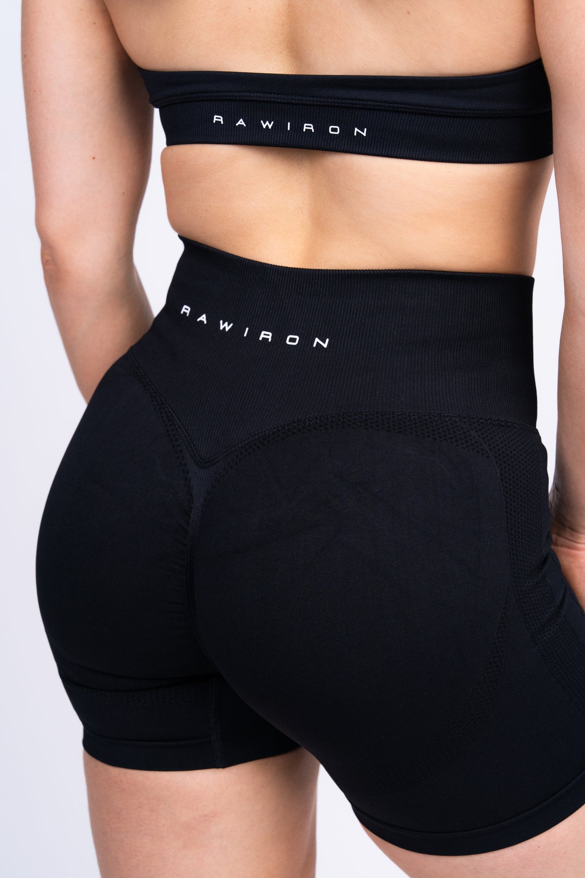 Motion Shorts Black