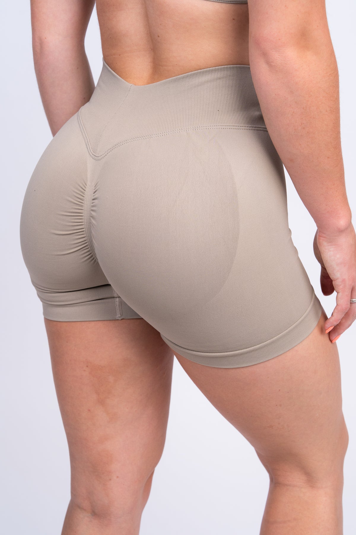 Signature Shorts Stone